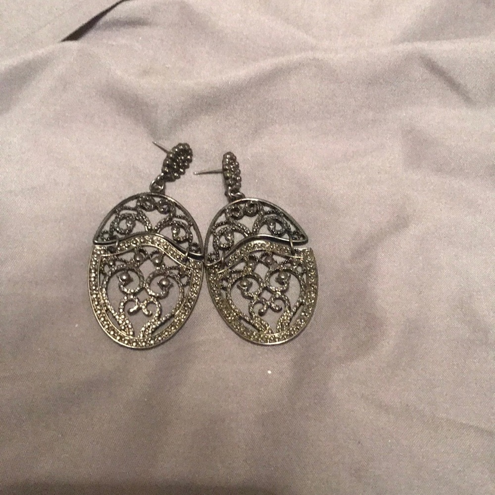 Express earrings
